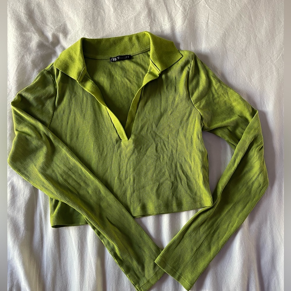 Zara Green Long Sleeve V-Neck Collared Shirt